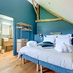 Un Nid Dans La Grange - Maison Avec Jacuzzi Et Sauna